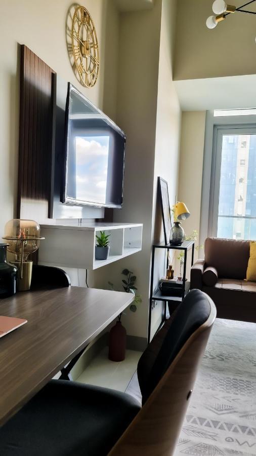 Luxe Bonifacio Global City Taguig Uptown Condo Hotel 1 Bedroom Suite Exterior foto