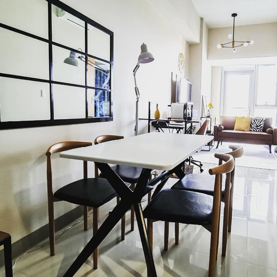 Luxe Bonifacio Global City Taguig Uptown Condo Hotel 1 Bedroom Suite Exterior foto