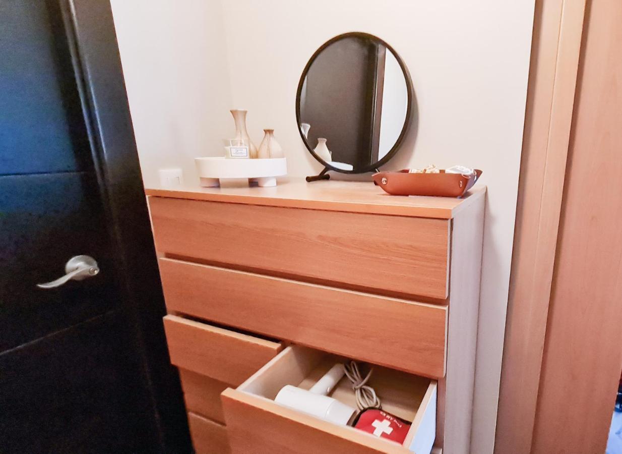 Luxe Bonifacio Global City Taguig Uptown Condo Hotel 1 Bedroom Suite Exterior foto